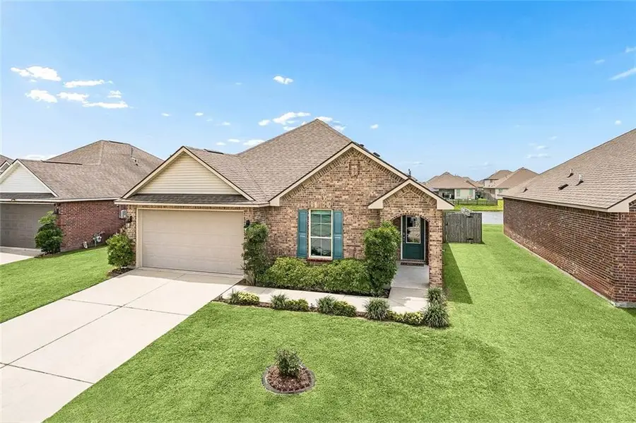 125 E Lake Court, Slidell, LA 70461 - #2