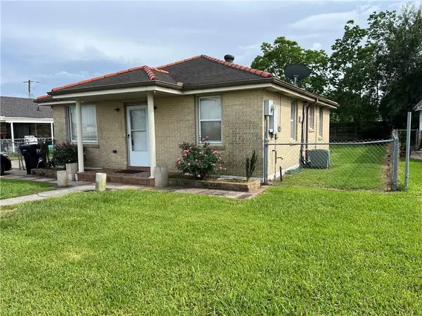 204 W Prosper Street, Chalmette, LA 70043