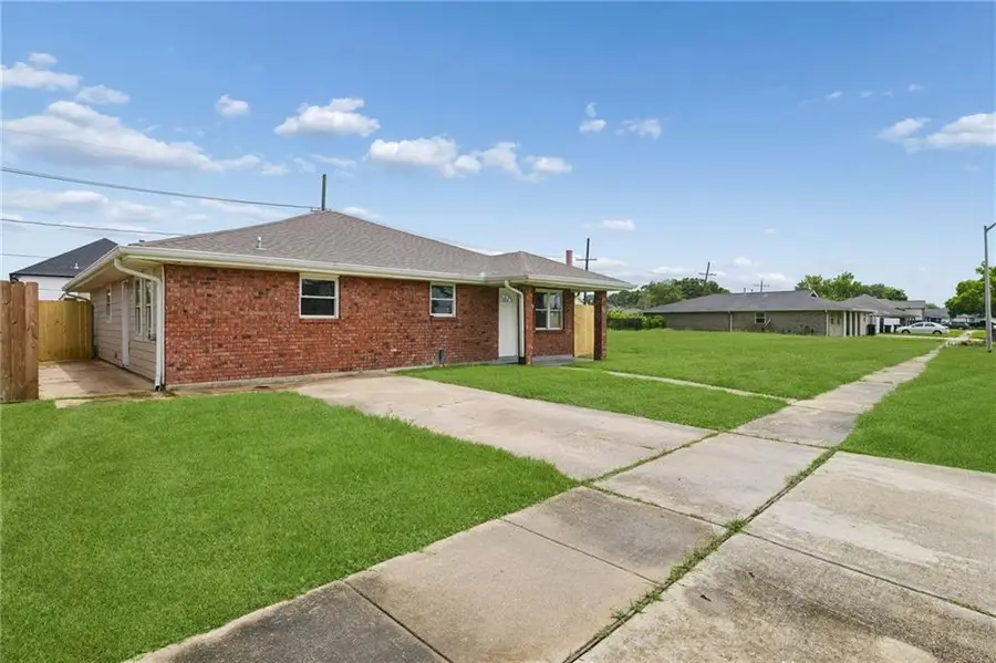 2321 Congressman Hebert Drive, Chalmette, LA 70043 - #2