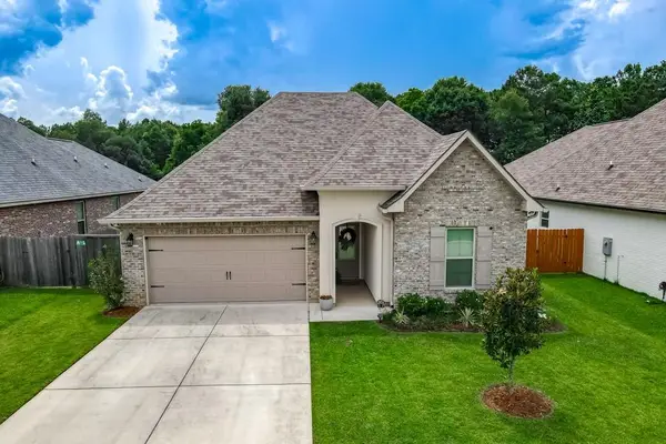 455 Terrace Lake Drive, Covington, LA 70435