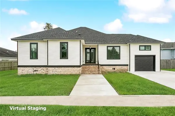 4008 Kings Drive, Chalmette, LA 70043