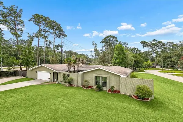 697 Cambronne Street, Mandeville, LA 70448