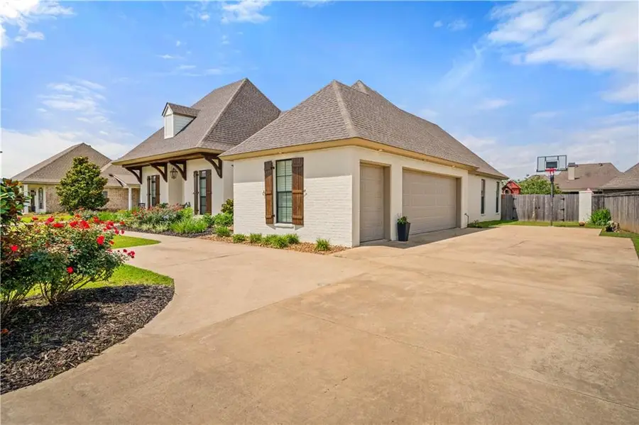5912 Marthas Drive, Alexandria, LA 71303 - #3