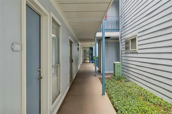 318 Lake Marina Drive #115, New Orleans, LA 70124