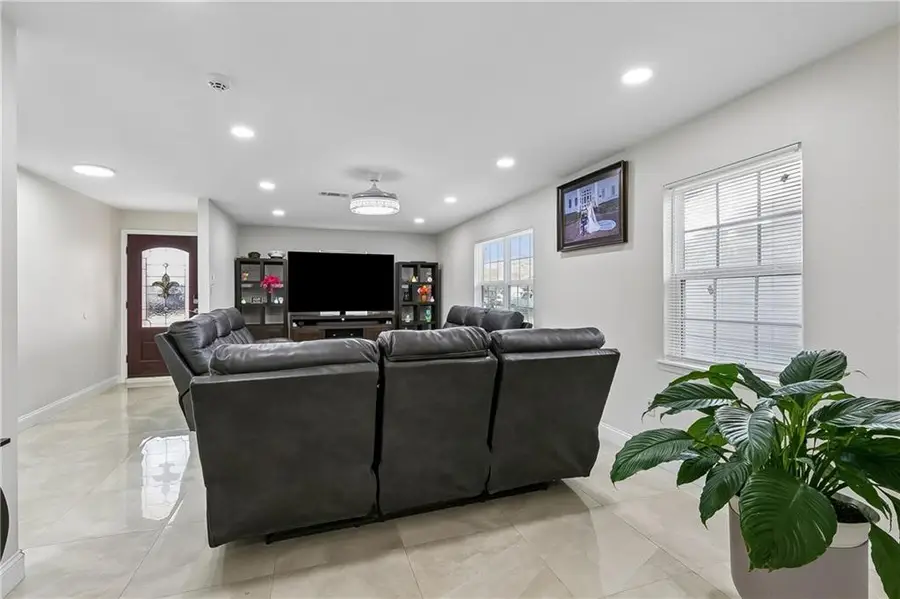 3725 Dulaney. Drive, Harvey, LA 70058 - #2