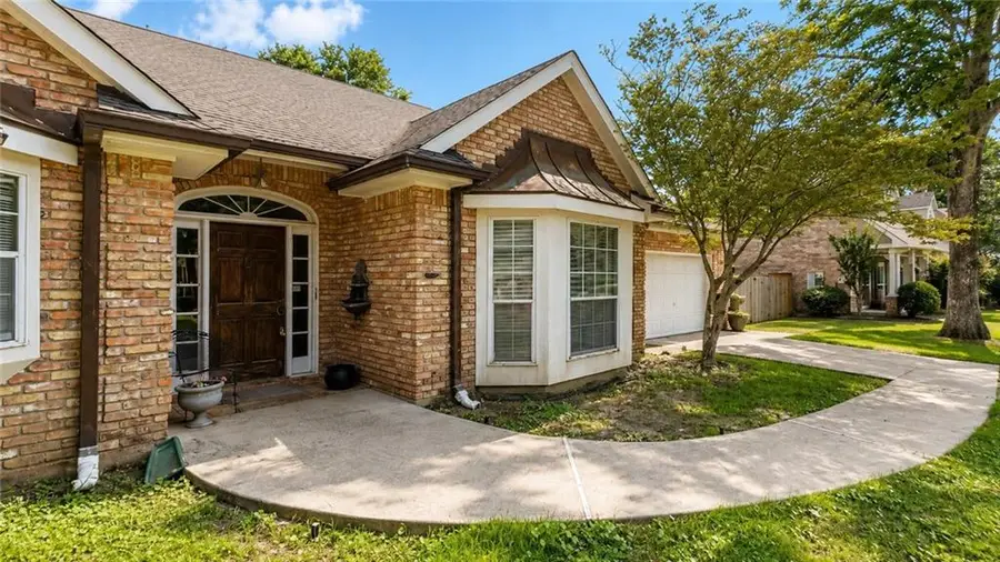 4 Cristal Court, Mandeville, LA 70448 - #3