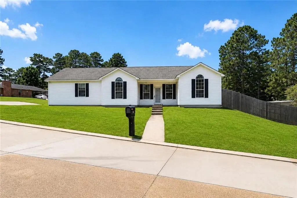 4706 Whispering Pines Loop, Pineville, LA 71360 - #1