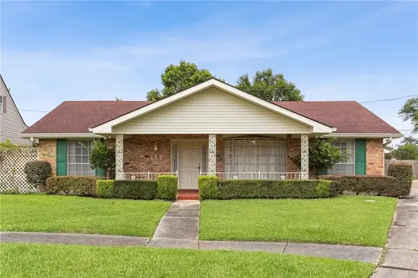 142 E Randall Court, Gretna, LA 70053