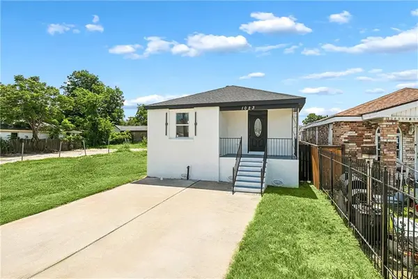 1023 S Starrett Road, Metairie, LA 70003