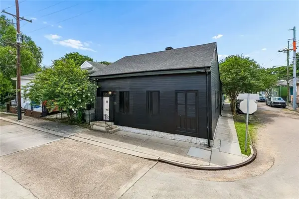 3228 Annunciation Street, New Orleans, LA 70115