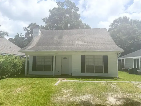 2012 Pelican Street, Slidell, LA 70460