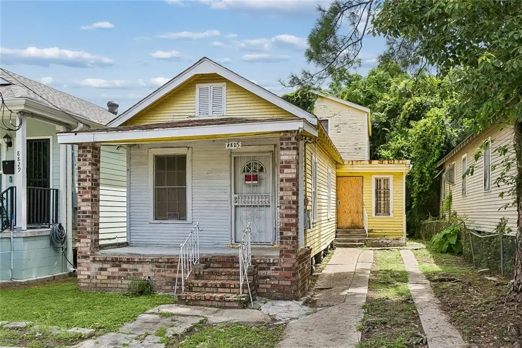 8825 Apple Street, New Orleans, LA 70118 - #1
