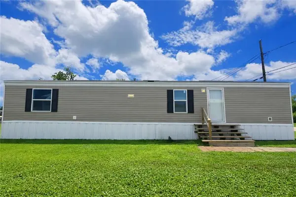 214 River Oaks Drive, Belle Chasse, LA 70037