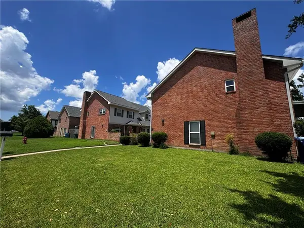 27 Brandon Hall Drive, Destrehan, LA 70047