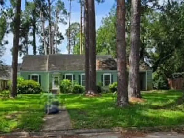 220 E Bertheaud Avenue, Opelousas, LA 70570
