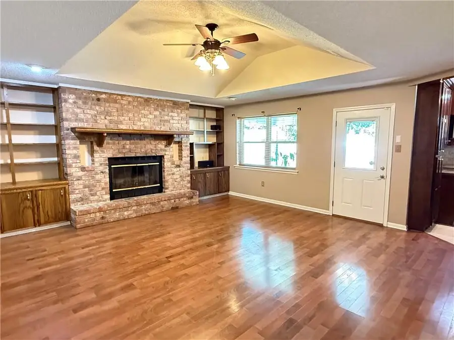 607 Holly Moore Drive, Pineville, LA 71360 - #3