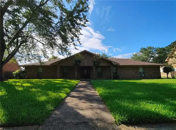 4004 Huntwick Boulevard, Alexandria, LA 71303
