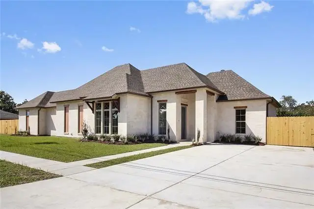 3012 Mumphrey Road, Chalmette, LA 70043 - #2