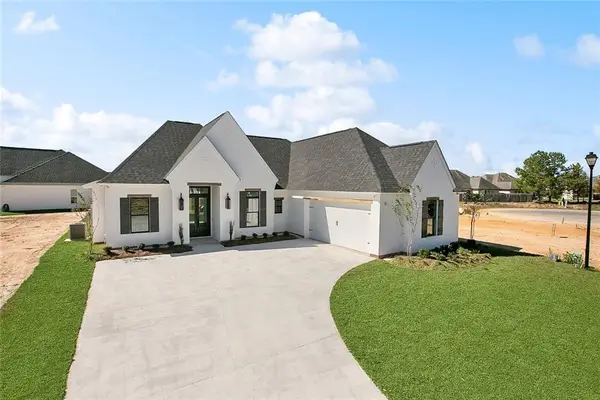 582 Night Heron Lane, Madisonville, LA 70447