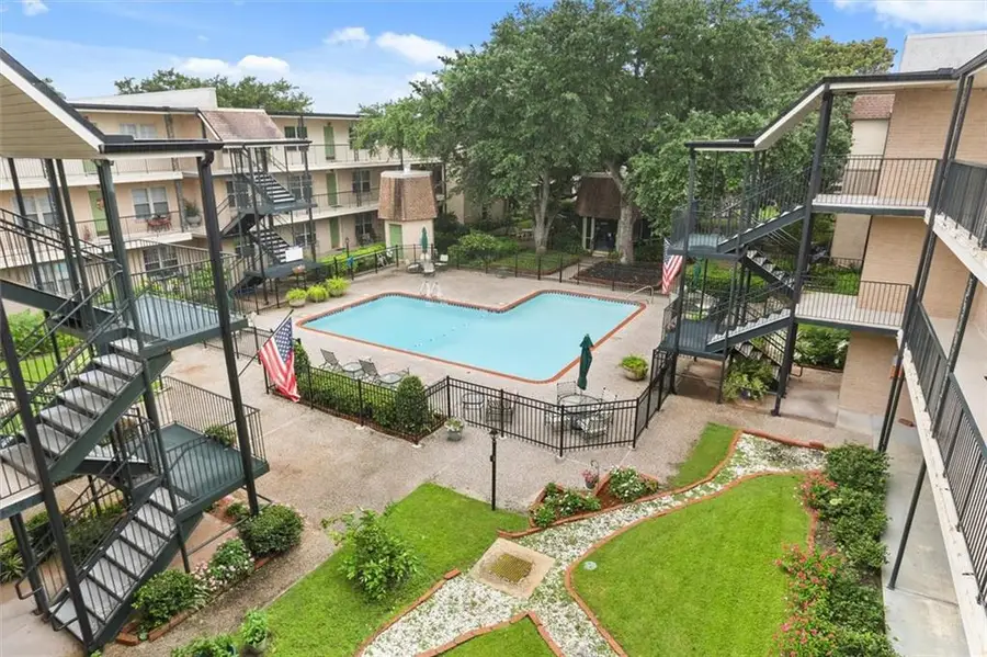 2732 Whitney Place #203, Metairie, LA 70002 - #3