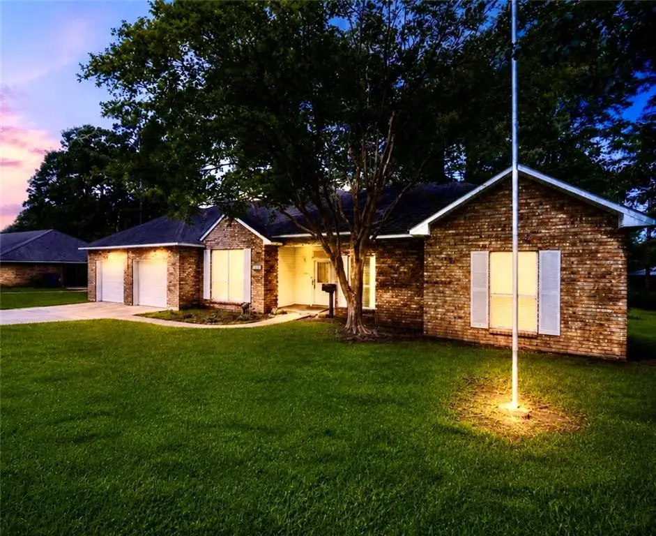 1606 West Medalist Road, Pineville, LA 71360 - #1
