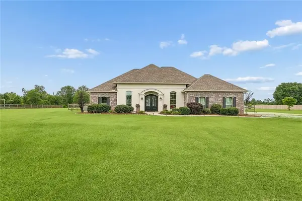 138 Highland Crest Drive, Covington, LA 70435
