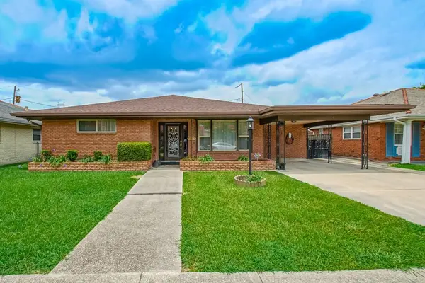 211 Willow Drive, Gretna, LA 70053
