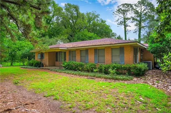 1131 Cocoville Road, Mansura, LA 71350