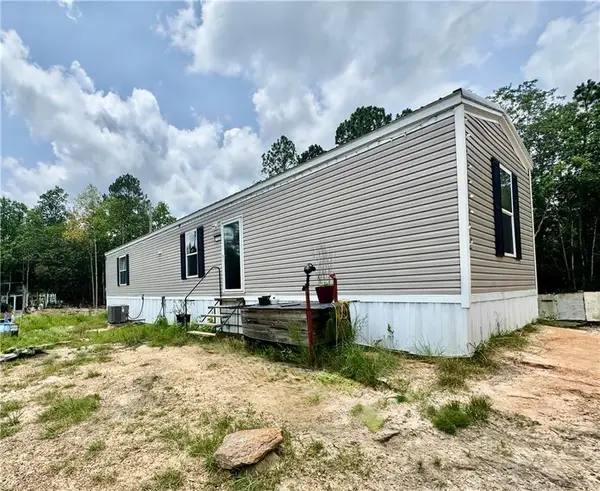 27255 W Bull Creek Drive, Perkinston, MS 39573