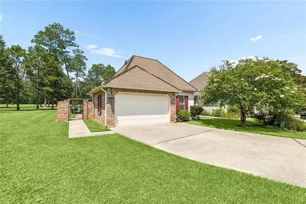 107 Mount Carmel Court, Covington, LA 70435