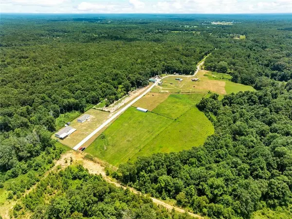 137-140 Sugar Creek Road, Carriere, MS 39426