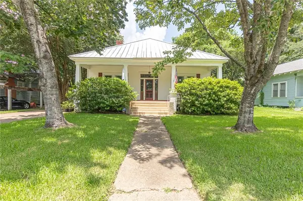 2022 Polk Street, Alexandria, LA 71301