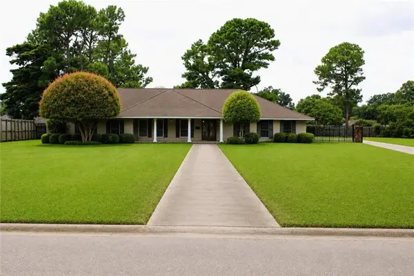 11463 King Richard Drive, Baton Rouge, LA 70815