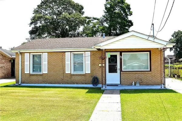 73 Creagan Avenue, Gretna, LA 70053