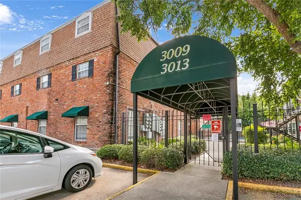3013 Ridgelake Drive #208, Metairie, LA 70002