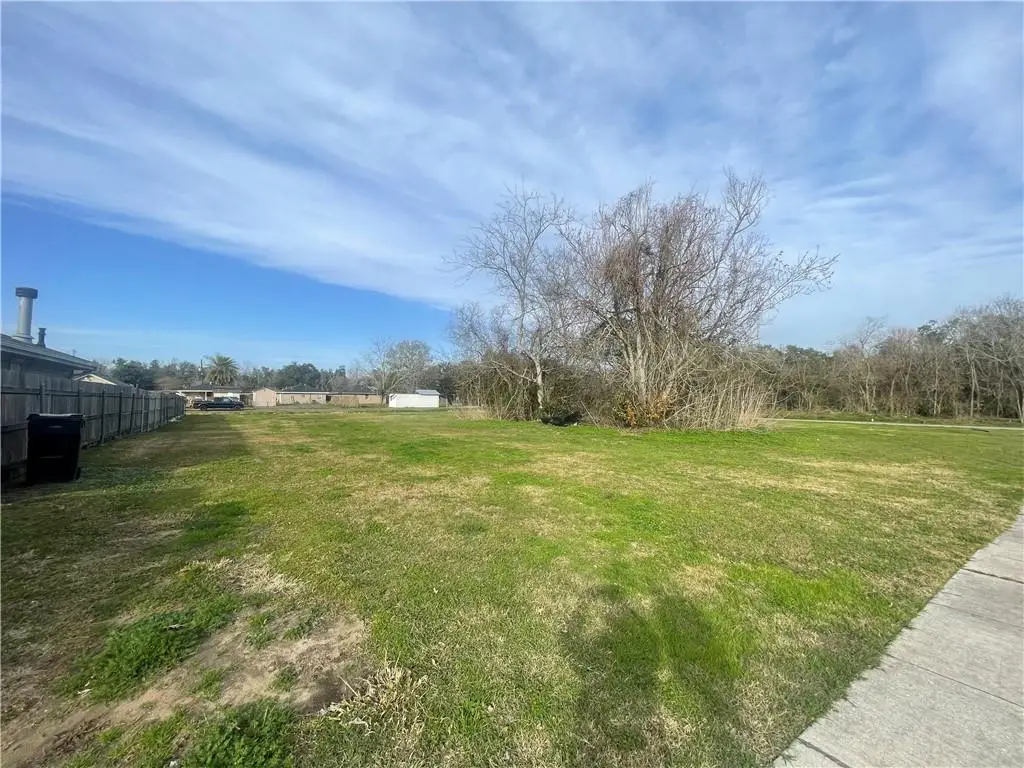 2912 Riverbend Drive, Violet, LA 70092 - #1