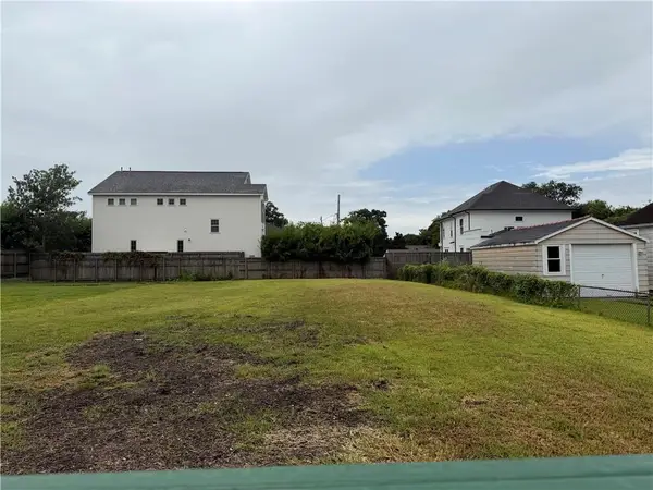 352 Metairie Heights Avenue, Metairie, LA 70001