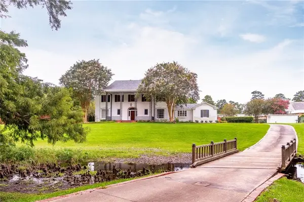 900 N City Park Boulevard, Alexandria, LA 71301