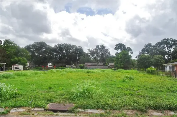 2200 General Collins Avenue, New Orleans, LA 70114