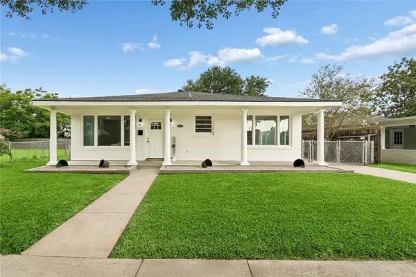 6735 W Magnolia Boulevard, Harahan, LA 70123