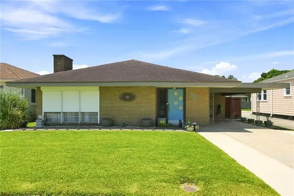 38 Willow Drive, Gretna, LA 70053