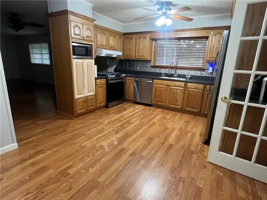 5113 Donald Drive, Alexandria, LA 71302 - #3