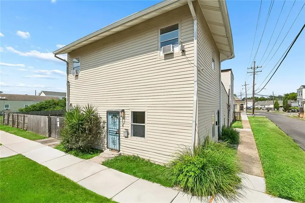 2201 Amelia Street, New Orleans, LA 70115 - #1