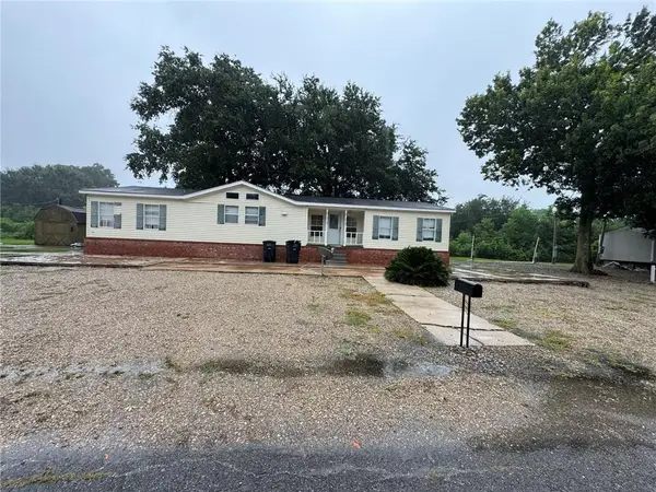 133 Pelas Hyman Lane, Buras, LA 70041