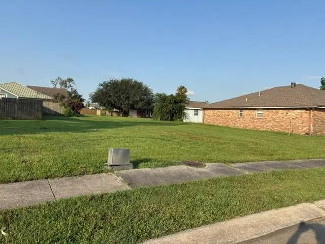 8324 Fairfax Drive, Chalmette, LA 70043 - #2