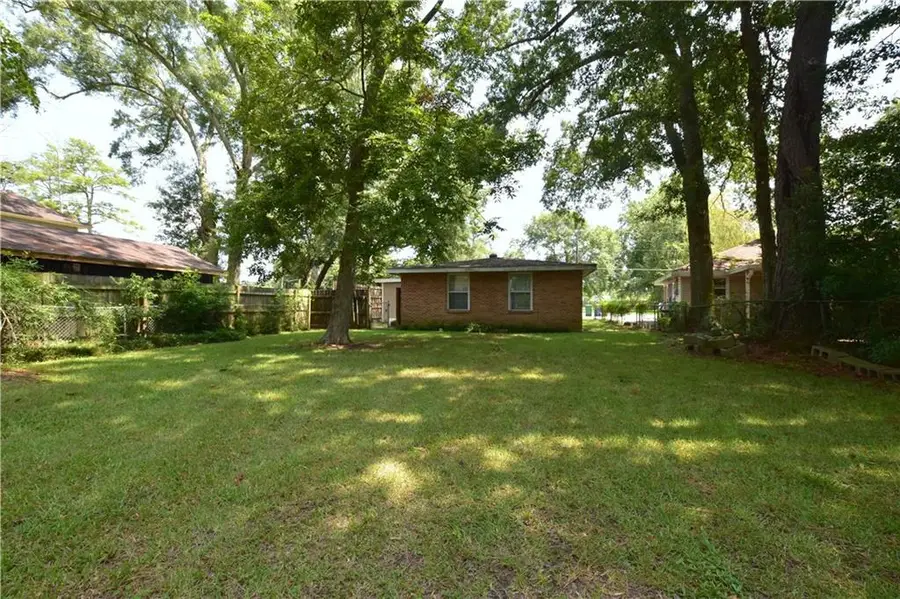 825 Oak Street, Slidell, LA 70458 - #2