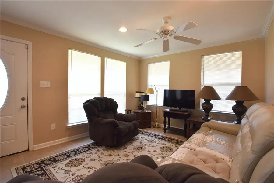 825 Oak Street, Slidell, LA 70458 - #3