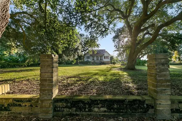 2020 Farragut Street, New Orleans, LA 70114