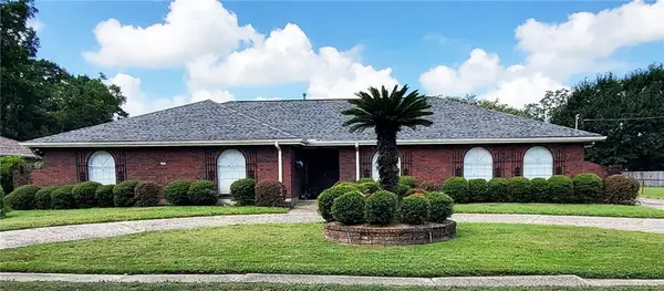 1700 Transcontinental Drive, Metairie, LA 70001