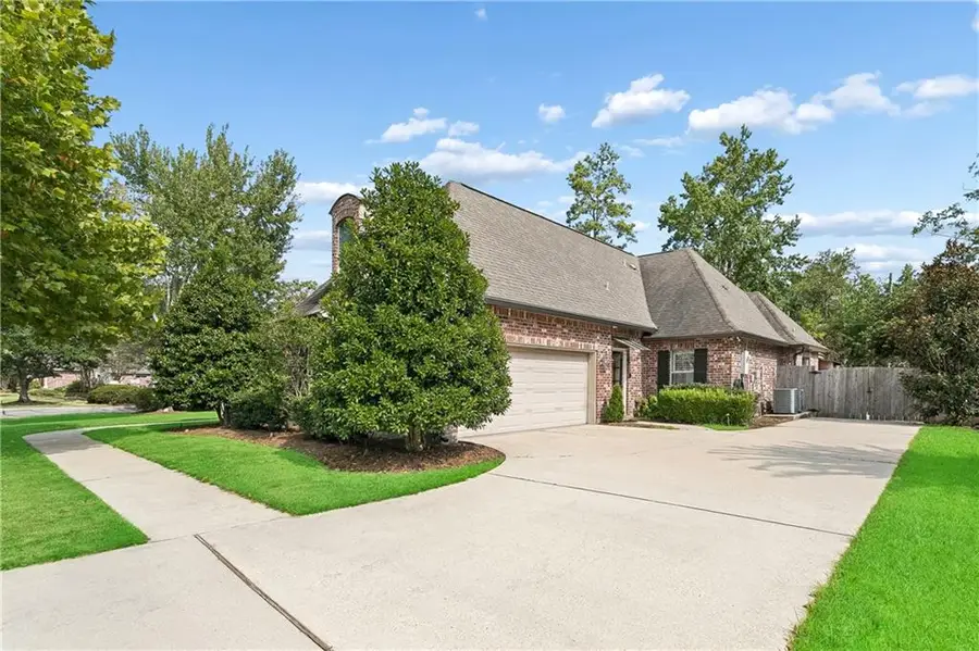 564 Evergreen Drive, Mandeville, LA 70448 - #2